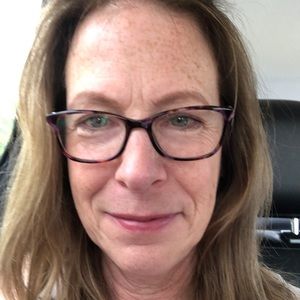 Meet your Posher, Denise